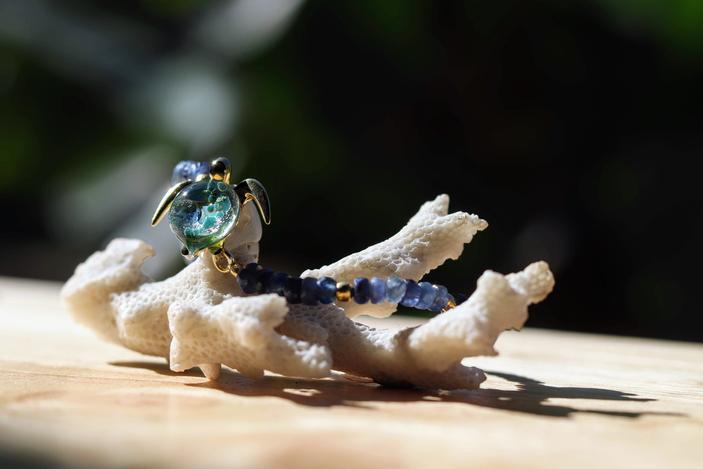 Akoni Sapphire Stretch Bracelet - goth18